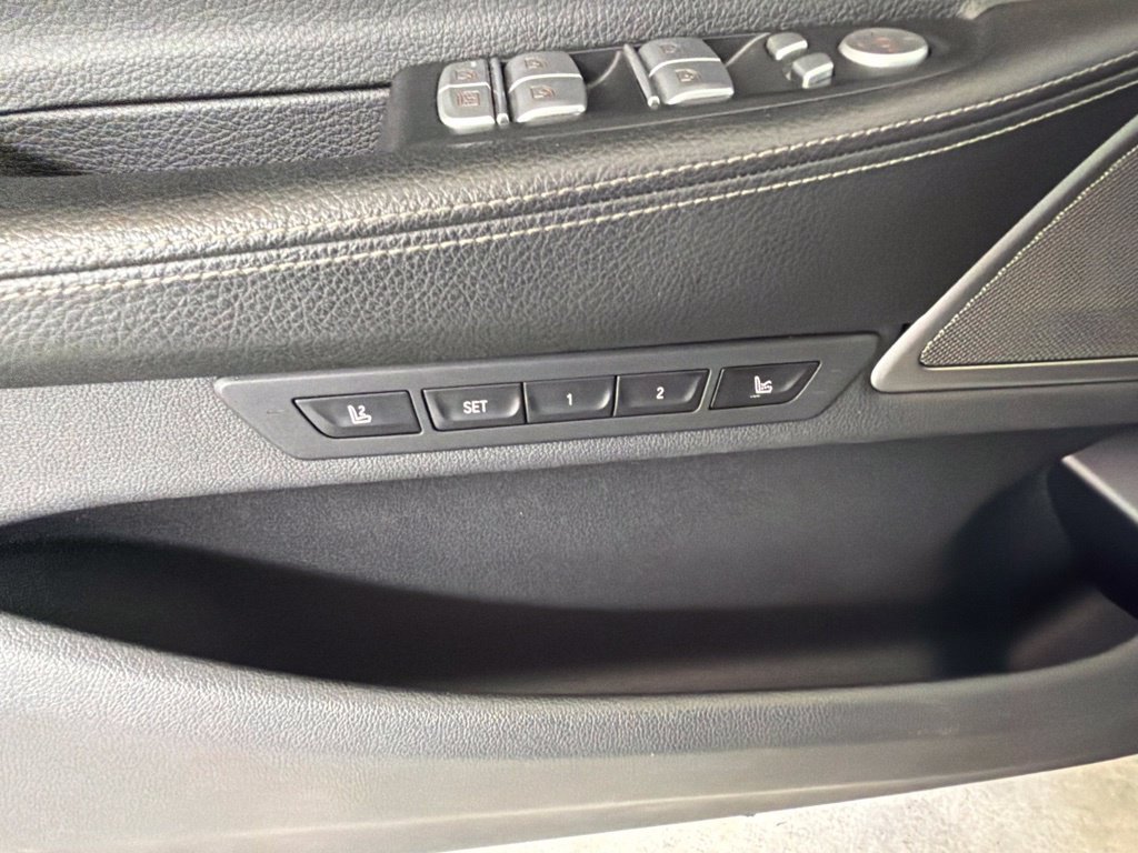 Used 2019 BMW 740i xDrive w/ Executive Package AWD/4WD image 46