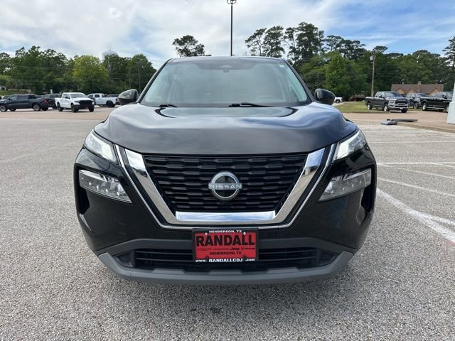 Used 2023 Nissan Rogue SV image 2