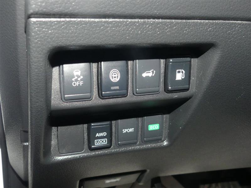 Used 2019 Nissan Rogue SV image 29