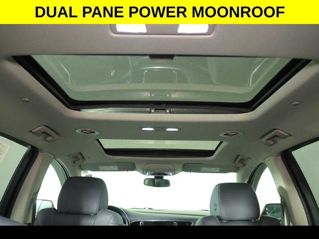 Certified 2019 Buick Enclave Essence FWD image 3