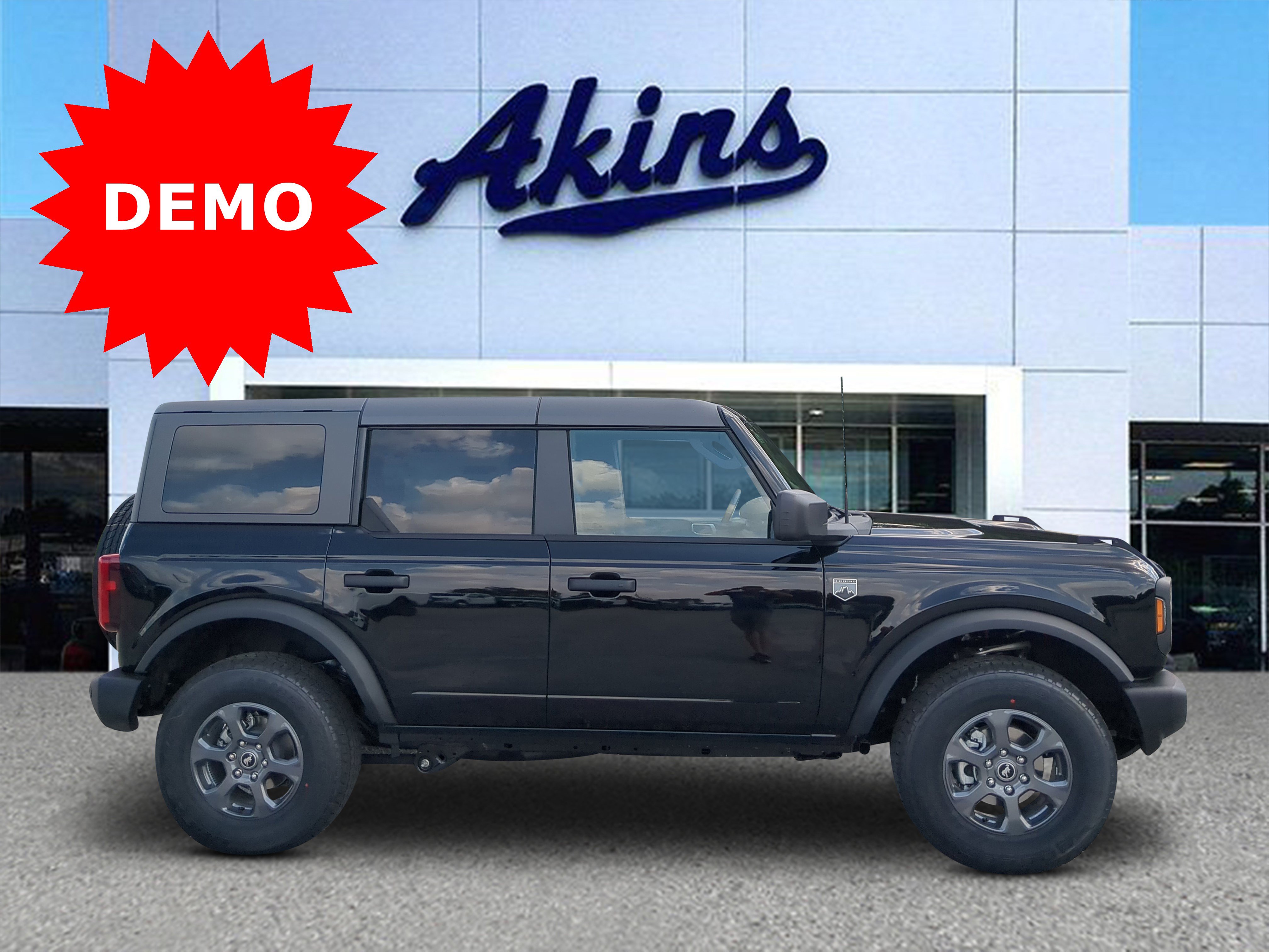 New 2026 Ford Bronco Big Bend AWD/4WD image 1