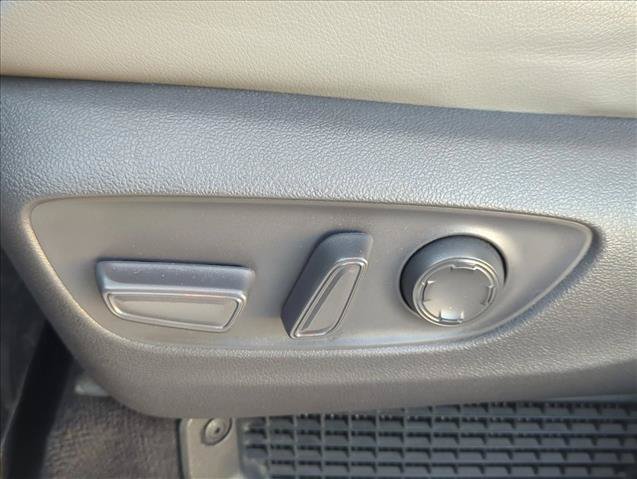 Used 2021 Toyota Sienna XLE AWD/4WD image 9