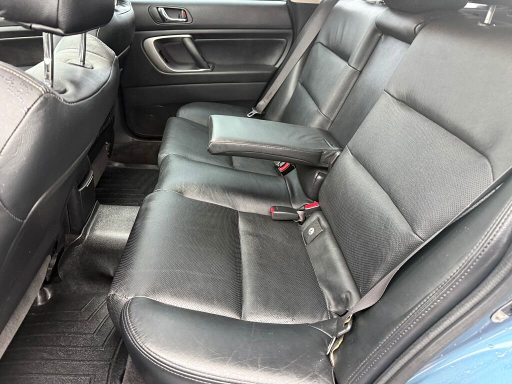 Used 2005 Subaru Outback 2.5XT Limited image 12