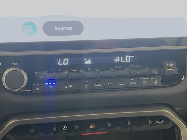New 2026 Toyota Tundra Limited AWD/4WD image 22