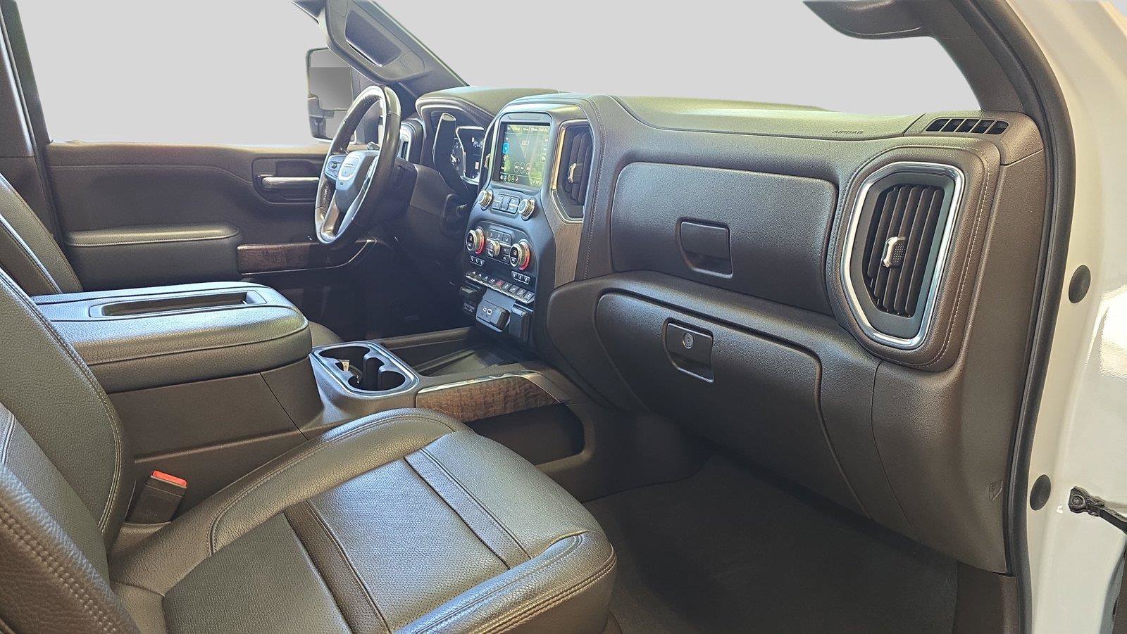 Used 2021 GMC Sierra 1500 Denali w/ Denali Ultimate Package AWD/4WD image 16