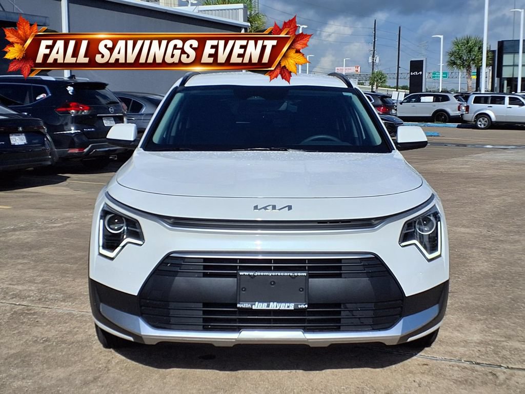 Used 2024 Kia Niro LX FWD image 7