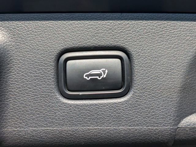 Used 2022 Hyundai Palisade Limited image 17