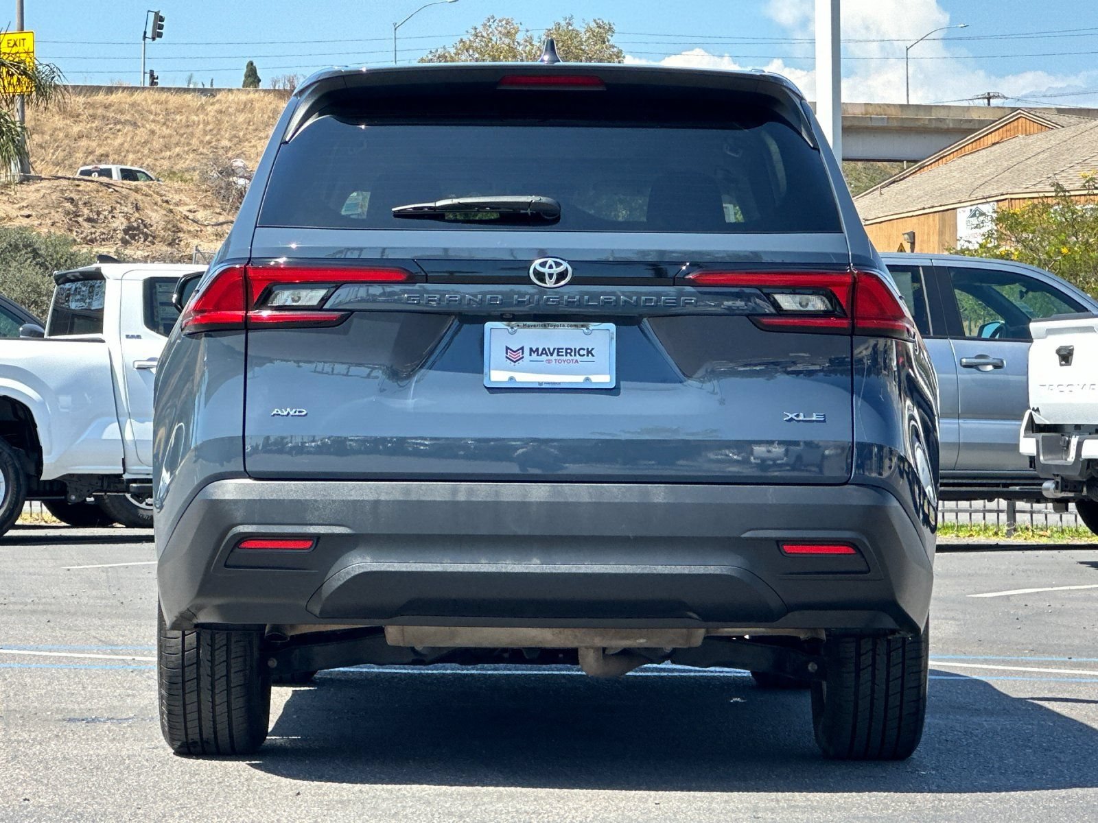 Used 2025 Toyota Grand Highlander AWD image 4