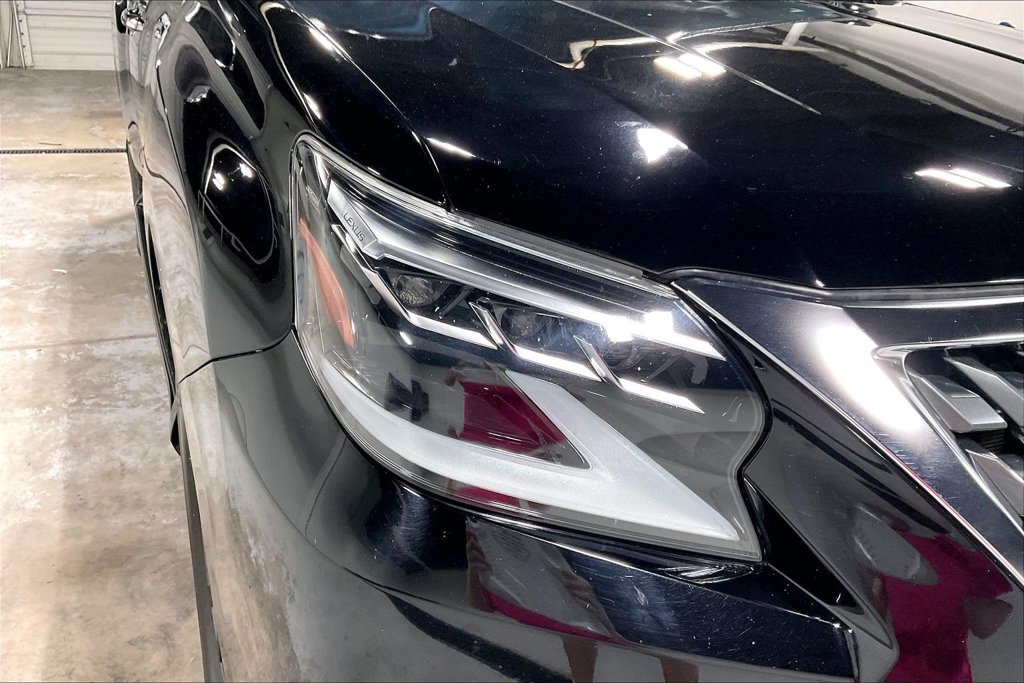 Used 2022 Lexus GX 460 Premium w/ Accessory Package AWD/4WD image 35