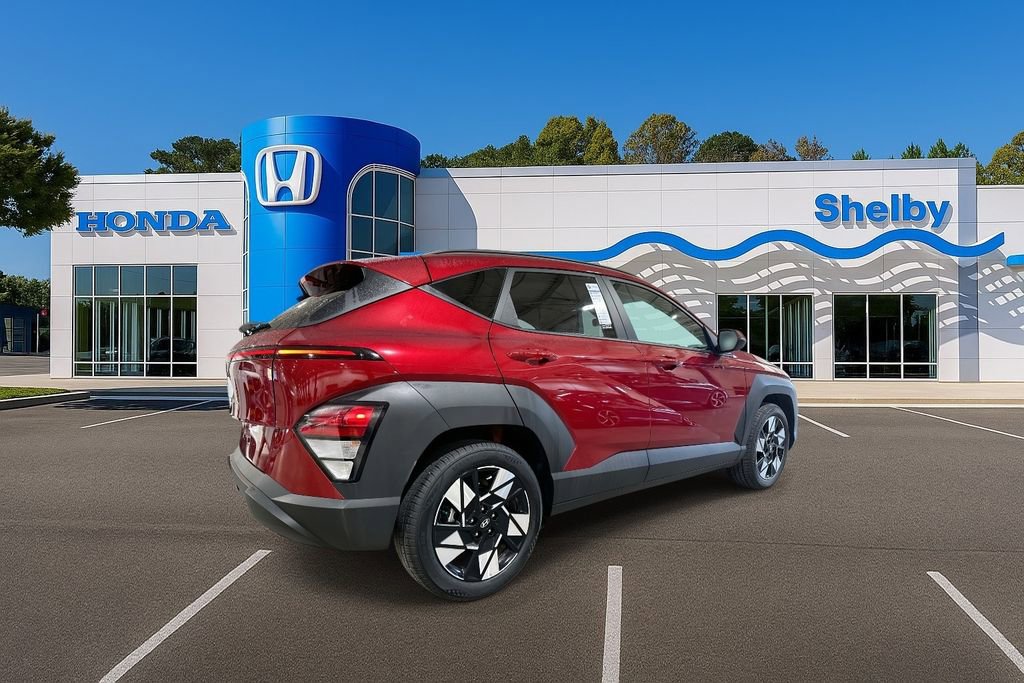Used 2025 Hyundai Kona SEL image 8