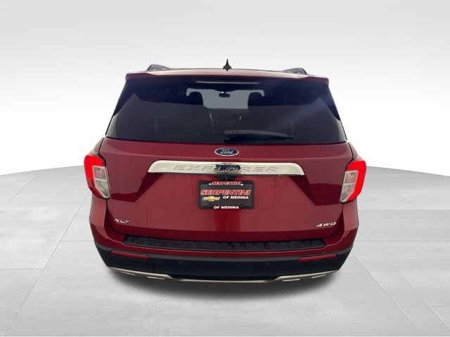 Used 2021 Ford Explorer XLT w/ Equipment Group 202A AWD/4WD image 8