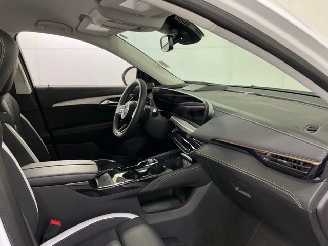 Used 2025 Buick Envision Sport Touring AWD/4WD image 34