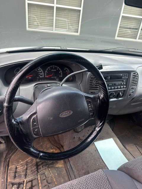 Used 2001 Ford F150 XLT AWD/4WD image 14