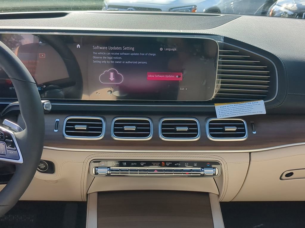 Certified 2024 Mercedes-Benz GLE 450e 4MATIC image 15