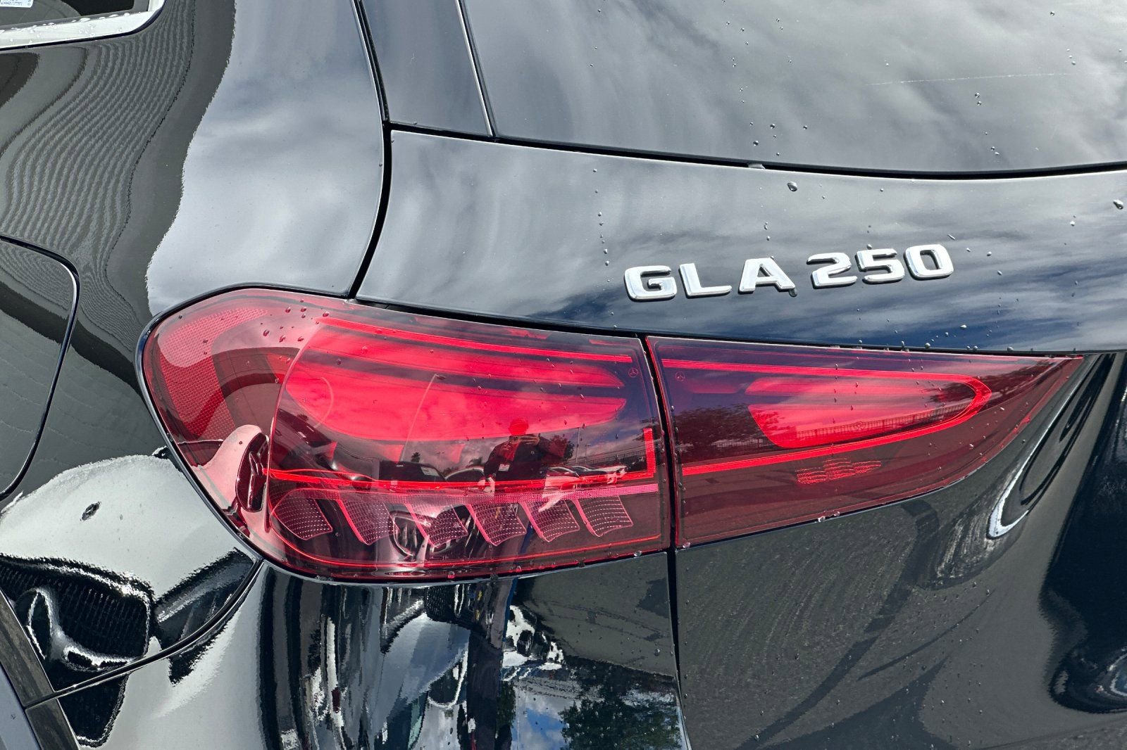 Certified 2026 Mercedes-Benz GLA 250 image 33