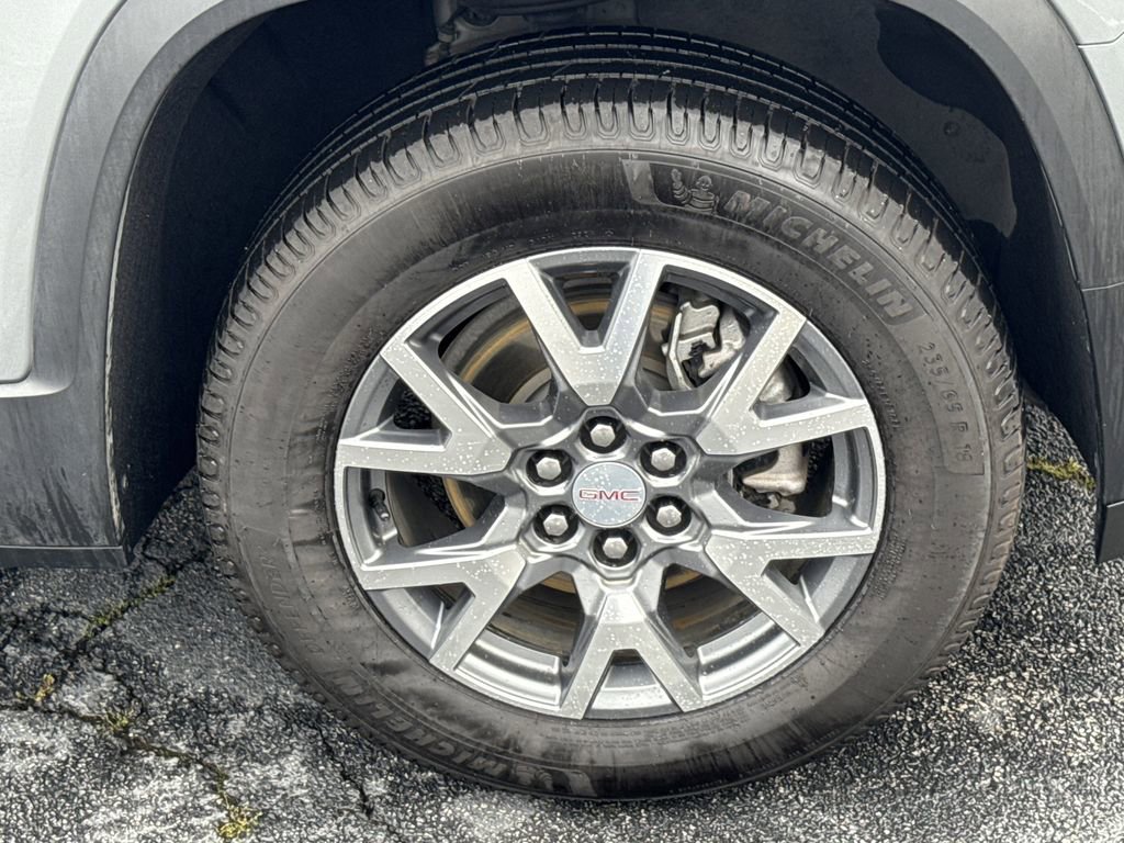 Used 2023 GMC Acadia SLT image 12