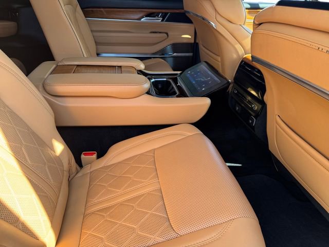 Certified 2022 Jeep Grand Wagoneer Series III image 20