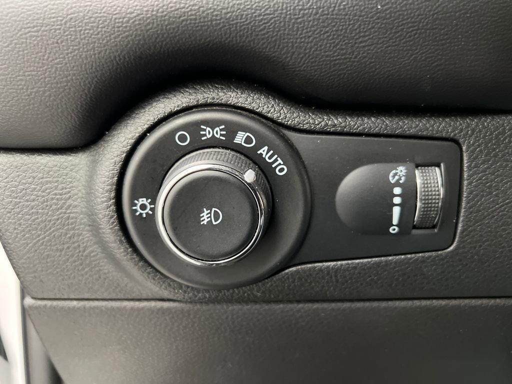 Used 2023 Dodge Durango GT image 46