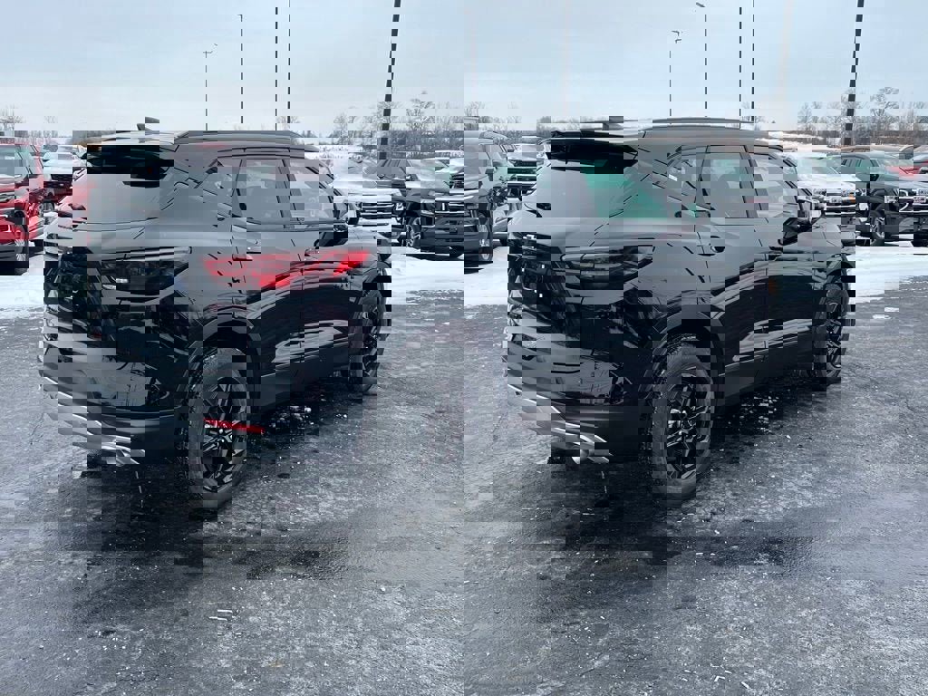 New 2025 Chevrolet Blazer LT w/ Midnight/Sport Edition image 8