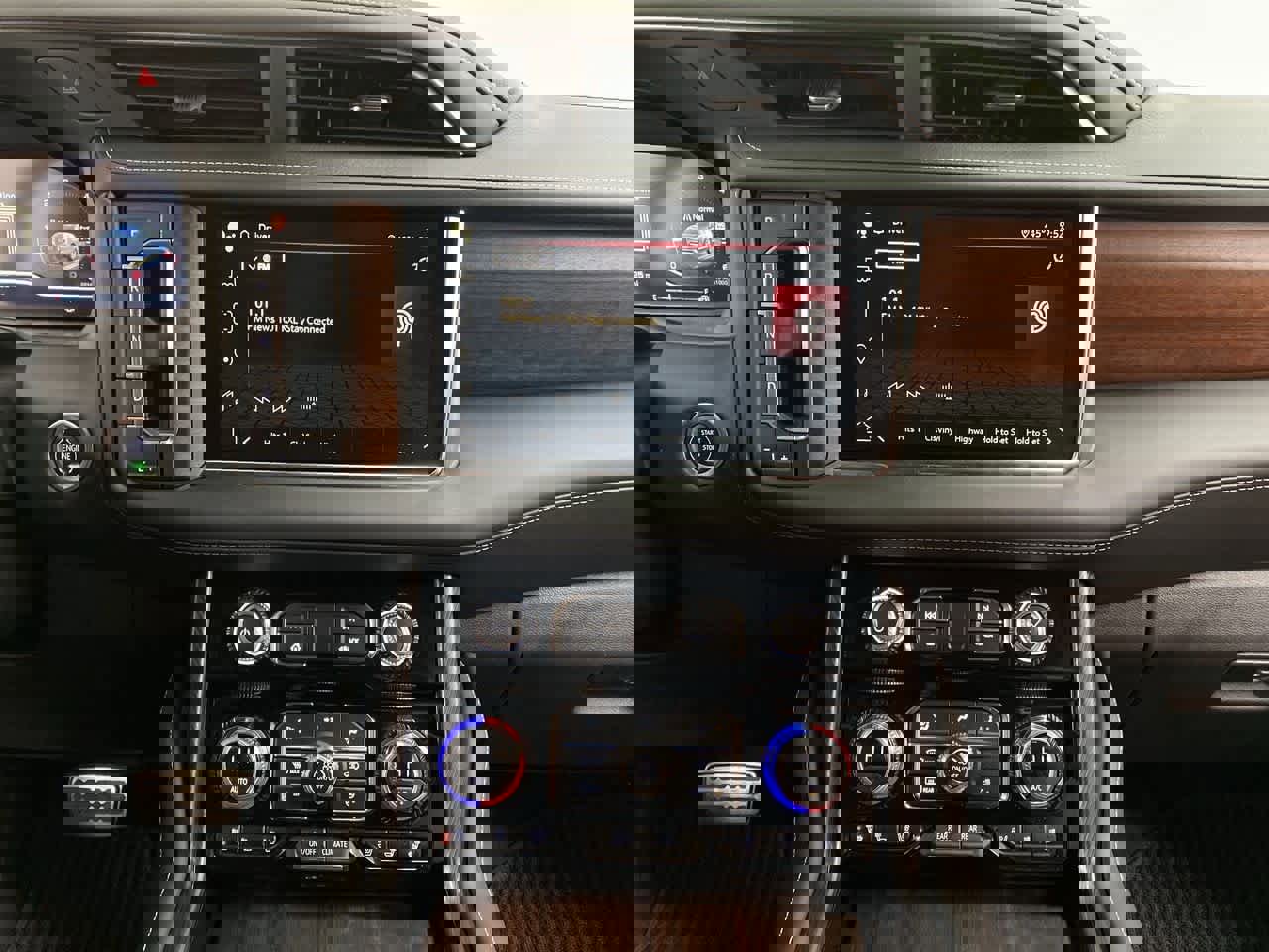 Used 2024 GMC Yukon Denali Ultimate image 24