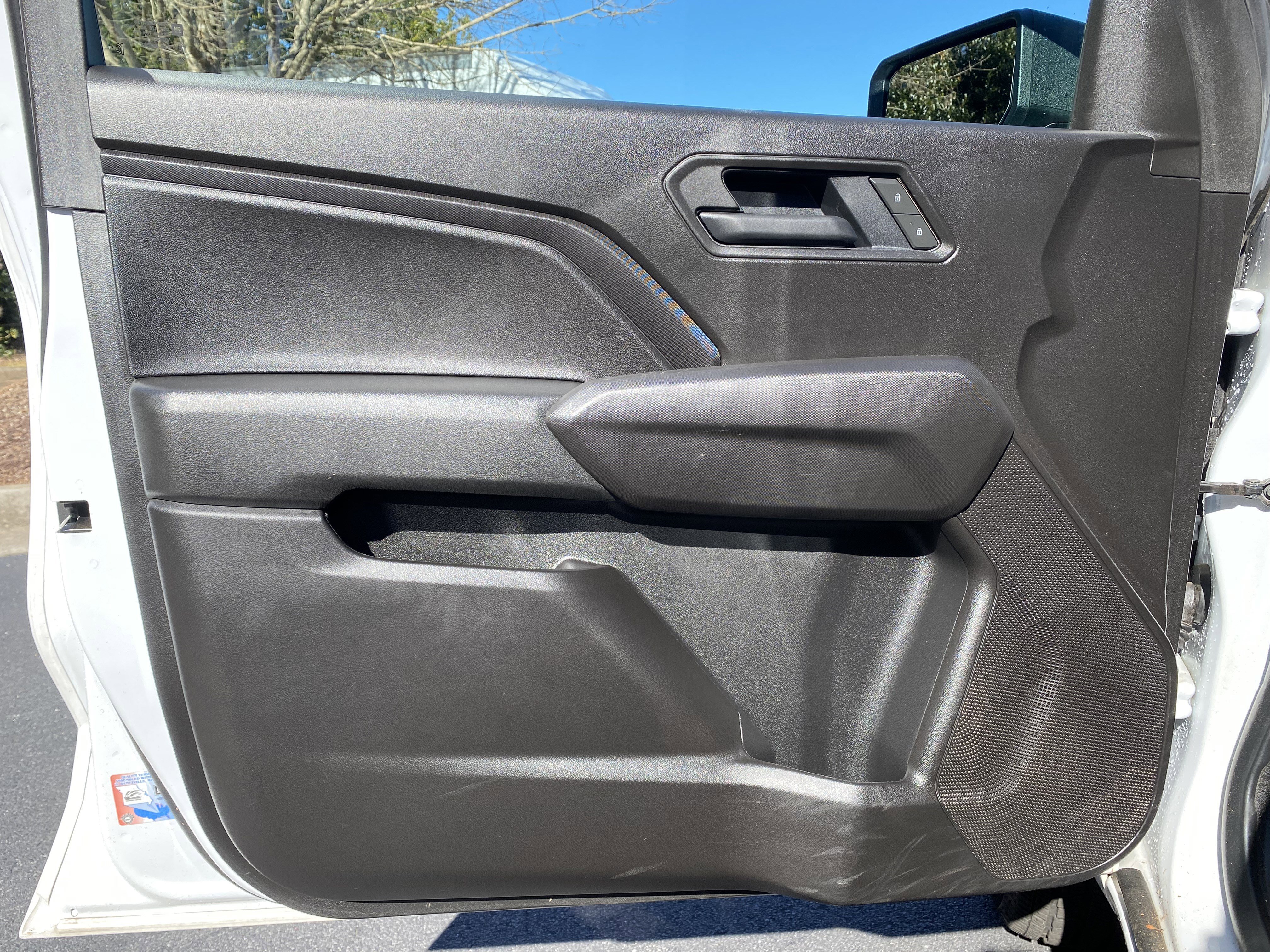 Used 2025 Chevrolet Colorado W/T w/ WT Convenience Package II image 15