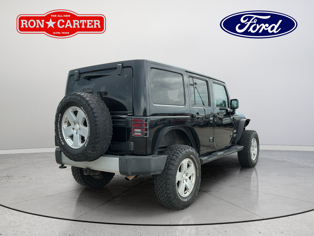 Used 2012 Jeep Wrangler Unlimited Sahara w/ Connectivity Group AWD/4WD image 6