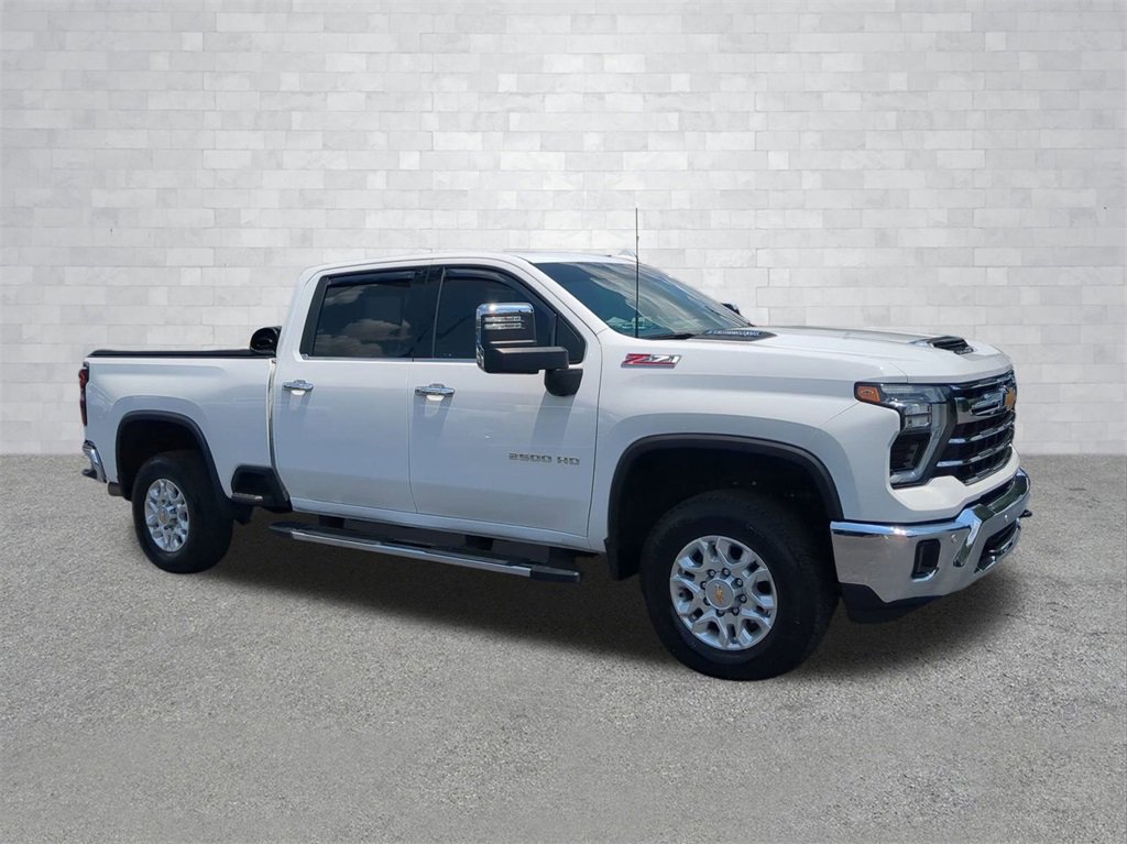Used 2025 Chevrolet Silverado 2500 LTZ w/ LTZ Premium Package image 10