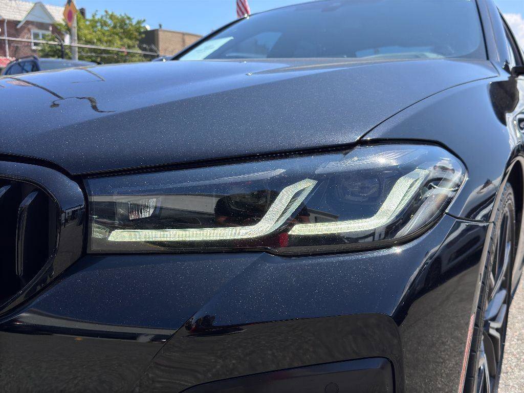 Used 2022 BMW 530i 530i w/ Executive Package image 10