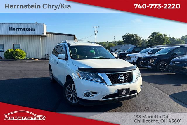 Used 2016 Nissan Pathfinder SL AWD/4WD image 1