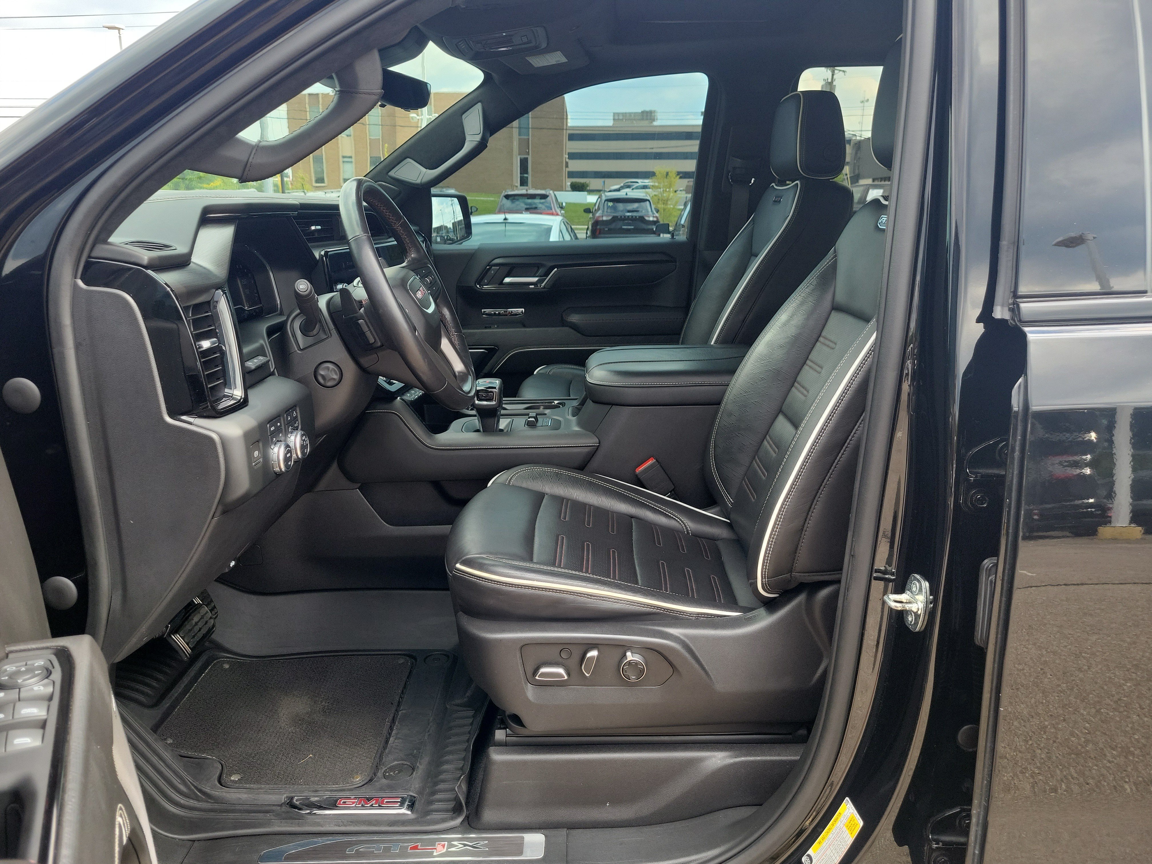 Used 2023 GMC Sierra 1500 AT4X AWD/4WD image 15