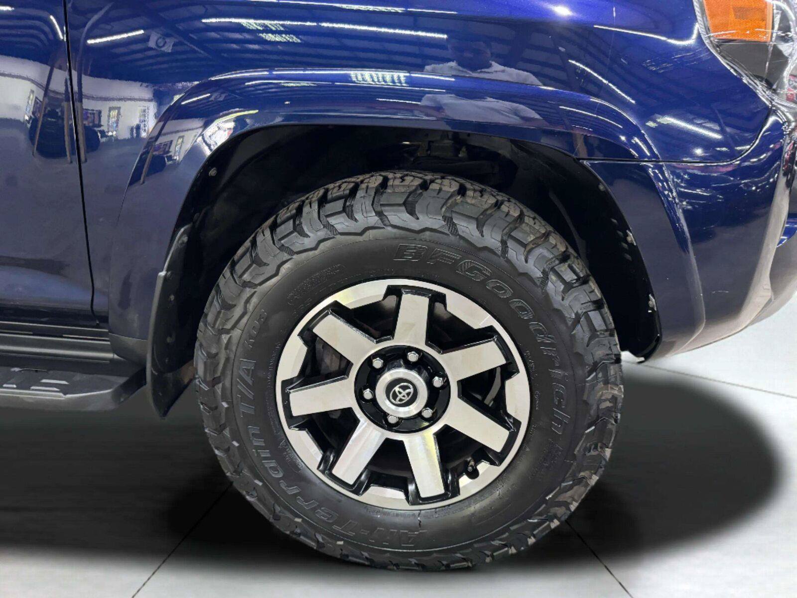 Used 2020 Toyota 4Runner TRD Off-Road Premium w/ Moonroof Package AWD/4WD image 58