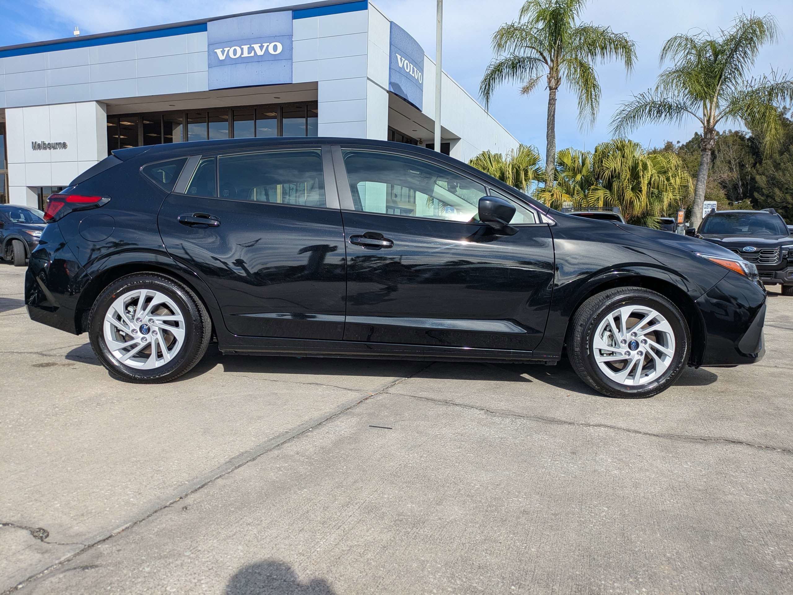 Certified 2025 Subaru Impreza 2.0i image 3