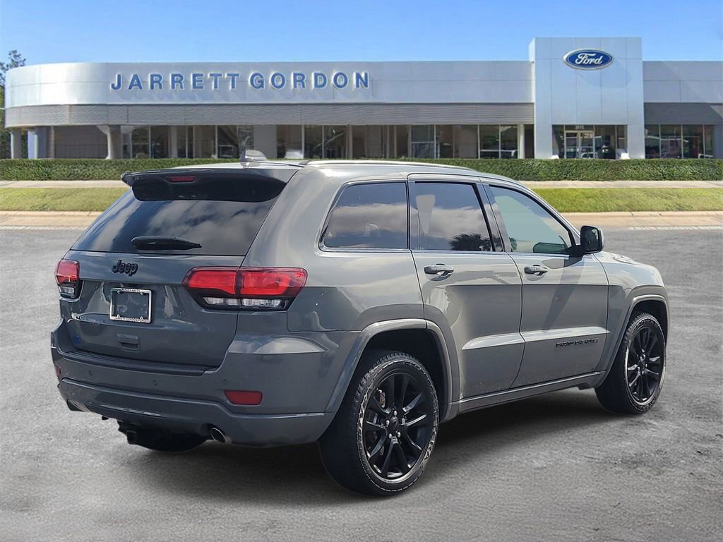 Used 2020 Jeep Grand Cherokee Altitude RWD image 4