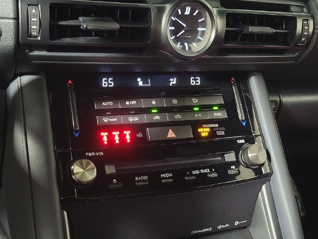 Used 2025 Lexus IS 300 w/ Premium Package RWD image 31