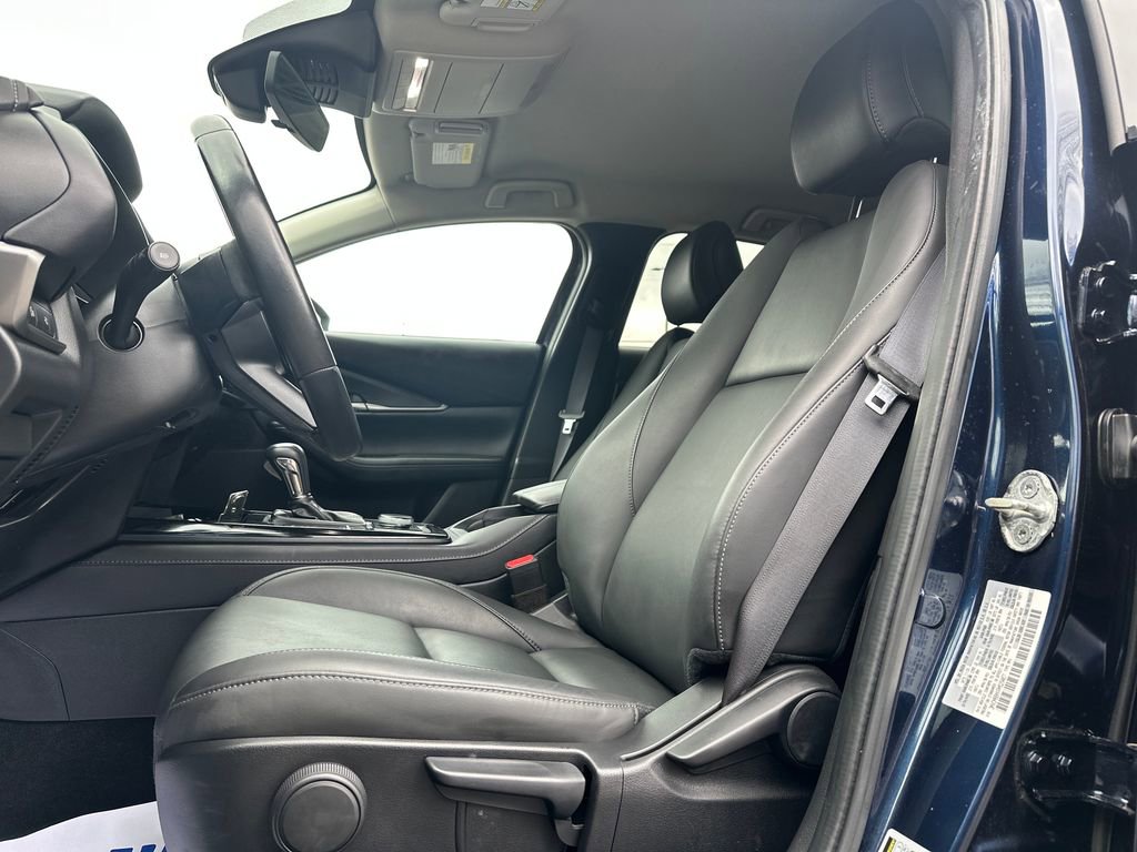 Used 2024 MAZDA CX-30 AWD 2.5 S w/ Select Sport Pkg image 3