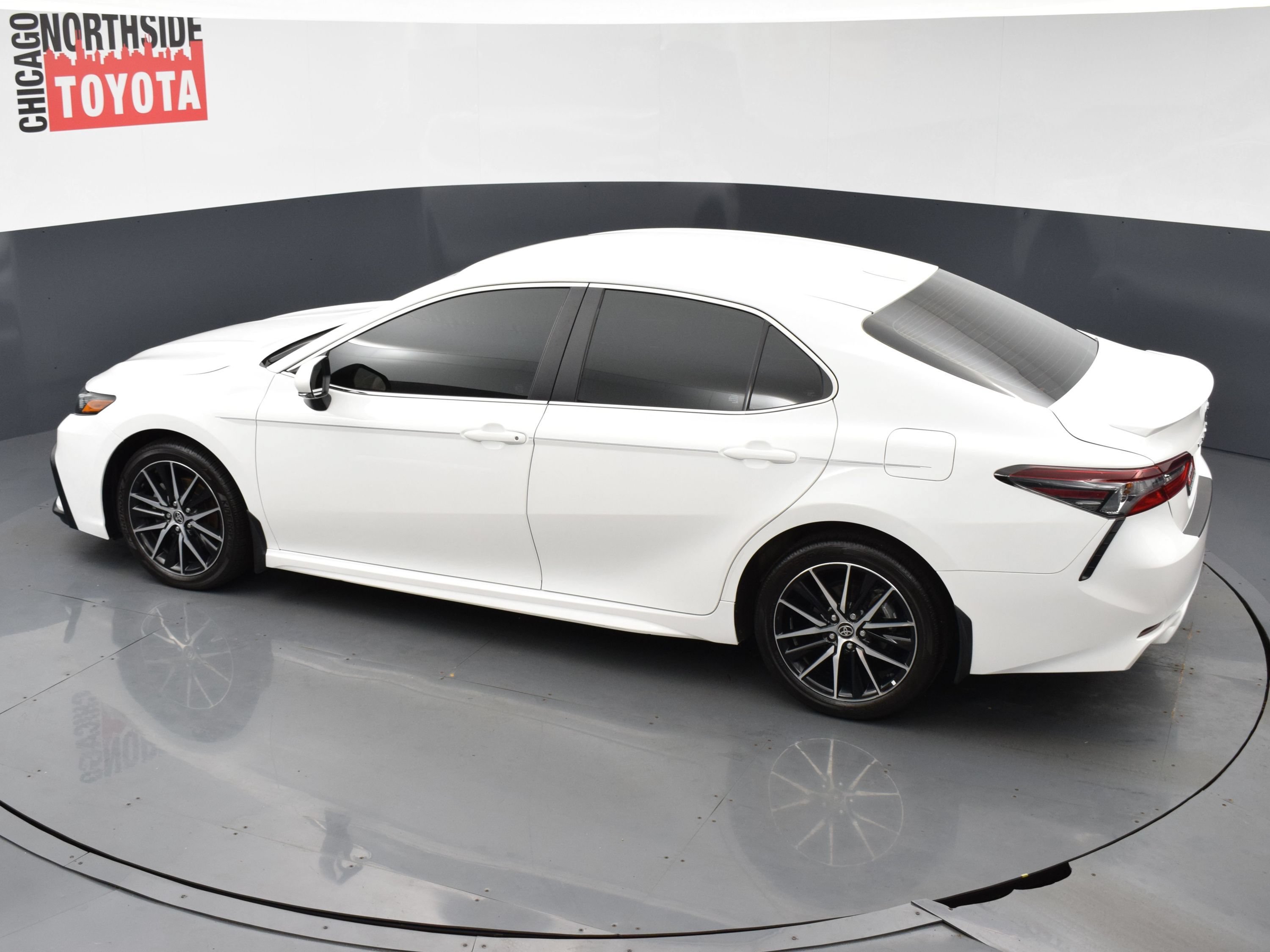 Used 2024 Toyota Camry SE w/ Cold Weather Package AWD/4WD image 20