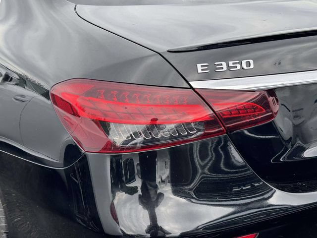 Used 2022 Mercedes-Benz E 350 Sedan image 12