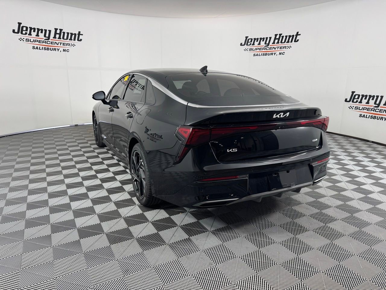 Used 2025 Kia K5 GT-Line w/ GT-Line Premium Package image 8