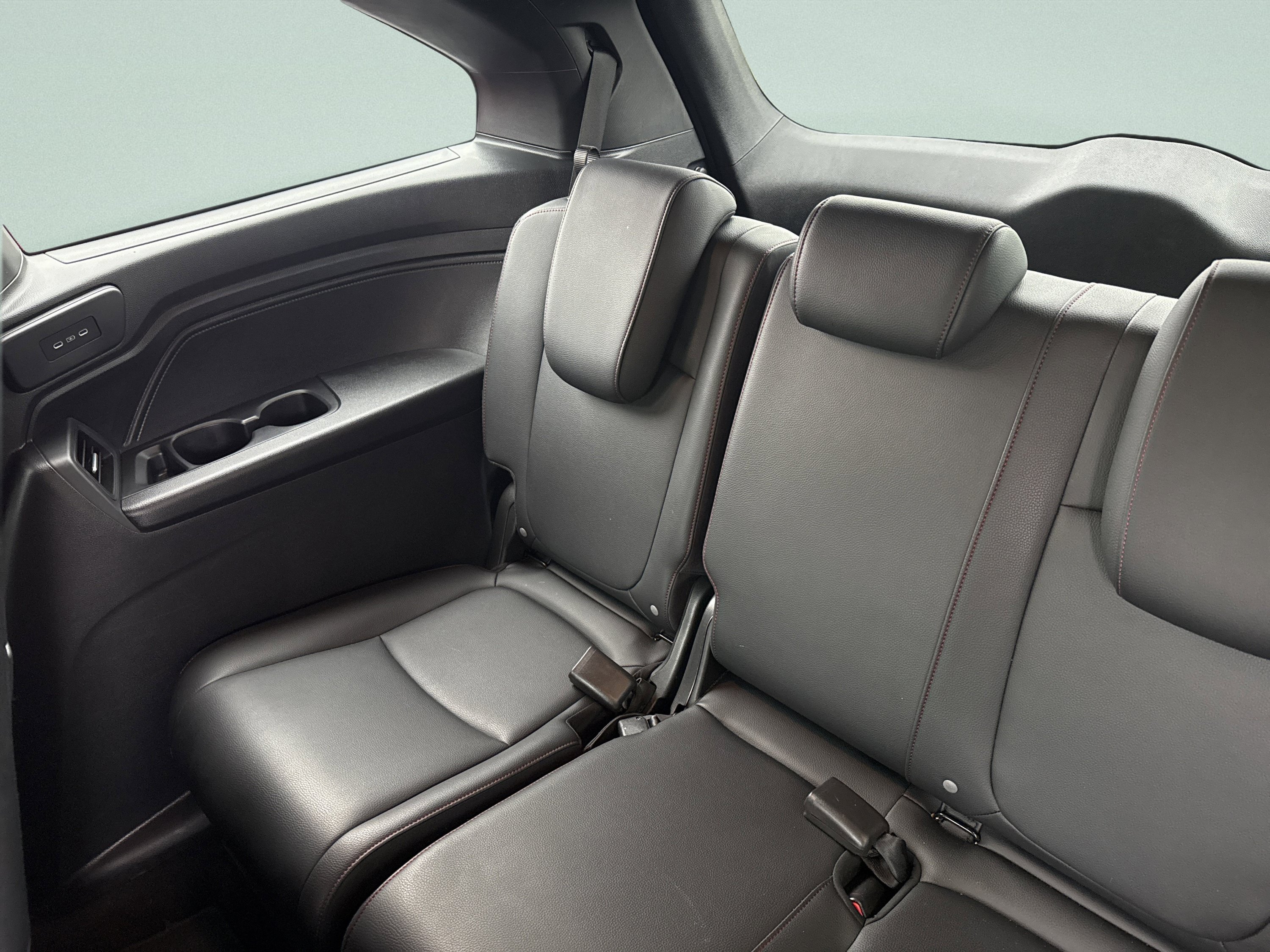 Used 2025 Honda Odyssey Sport-L image 15