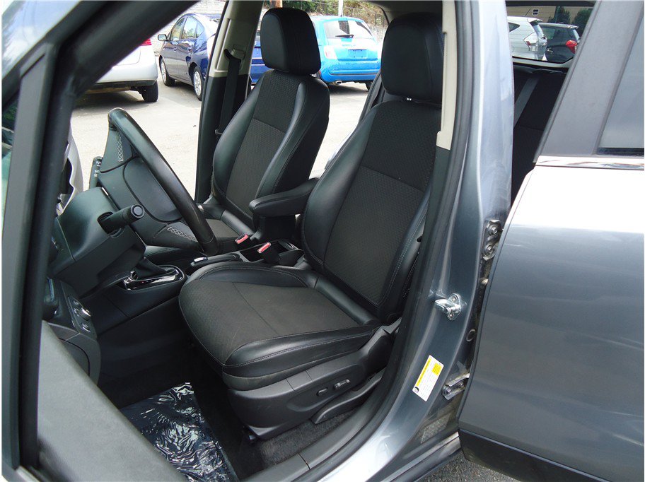 Used 2019 Buick Encore Sport Touring w/ Safety Package AWD/4WD image 12