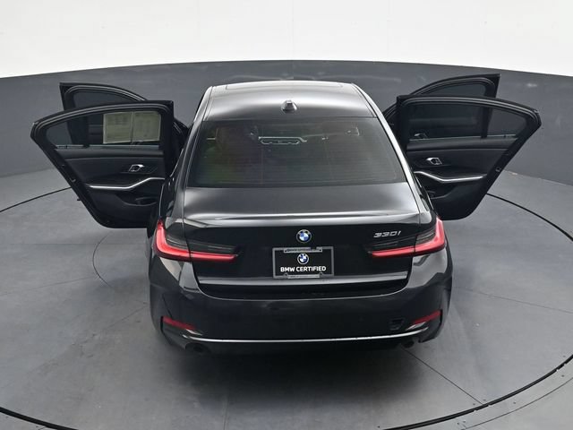 Used 2024 BMW 330i Sedan w/ Convenience Package RWD image 40