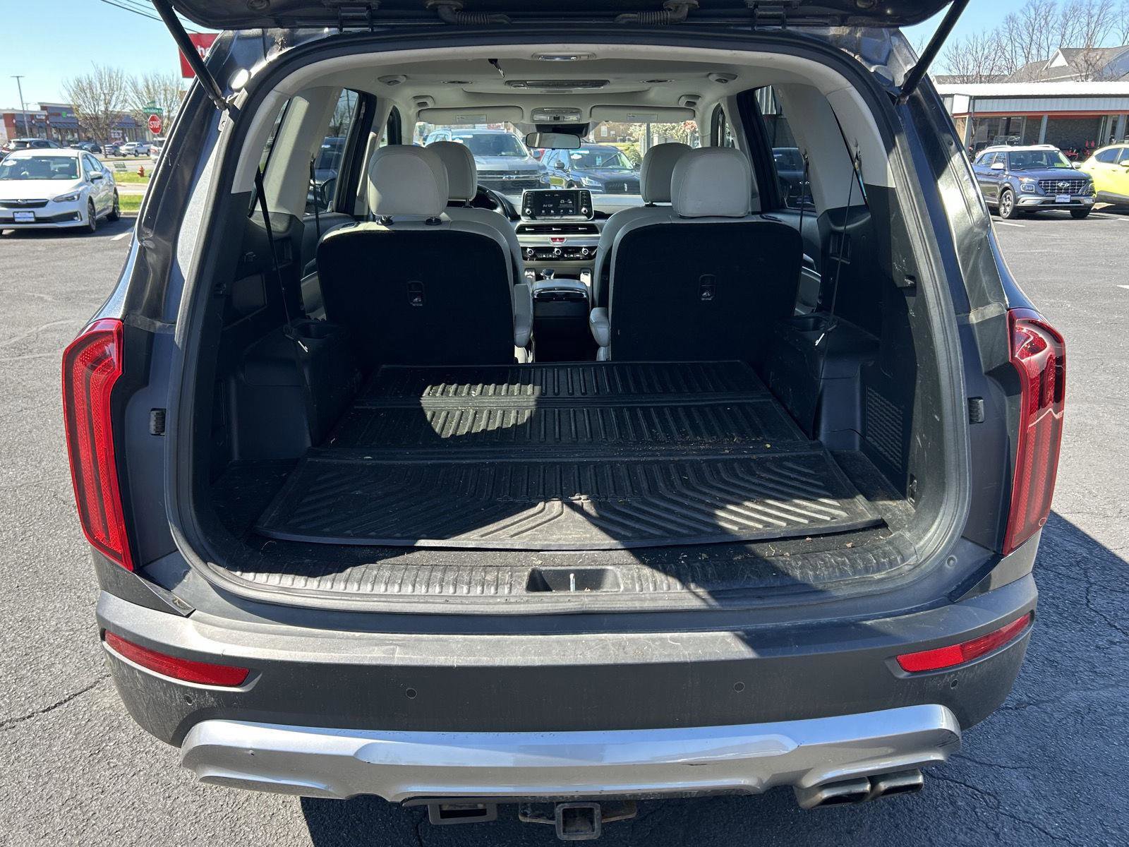 Used 2021 Kia Telluride S image 3