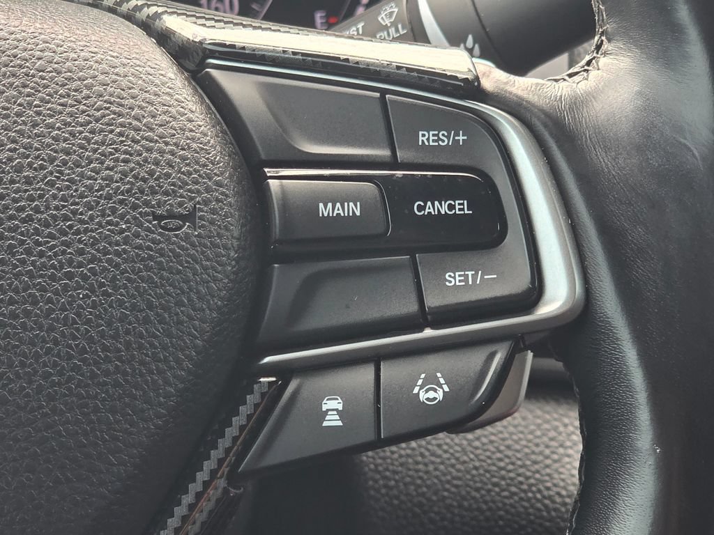 Used 2018 Honda Accord Sport image 17