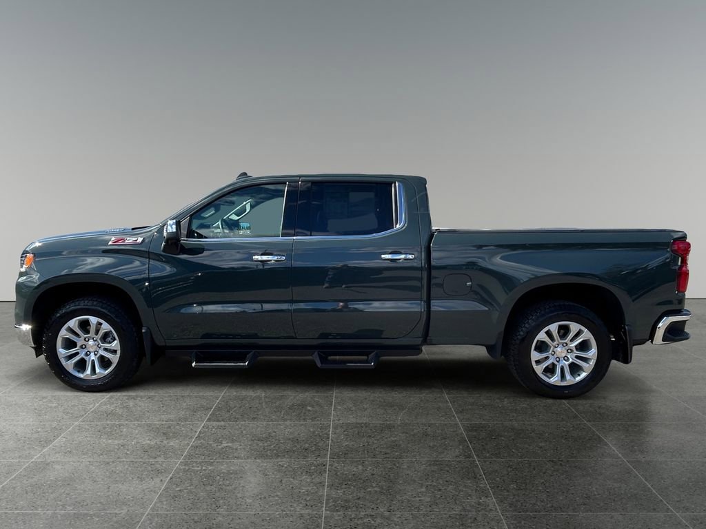 Used 2025 Chevrolet Silverado 1500 LTZ w/ LTZ Premium Package AWD/4WD image 4