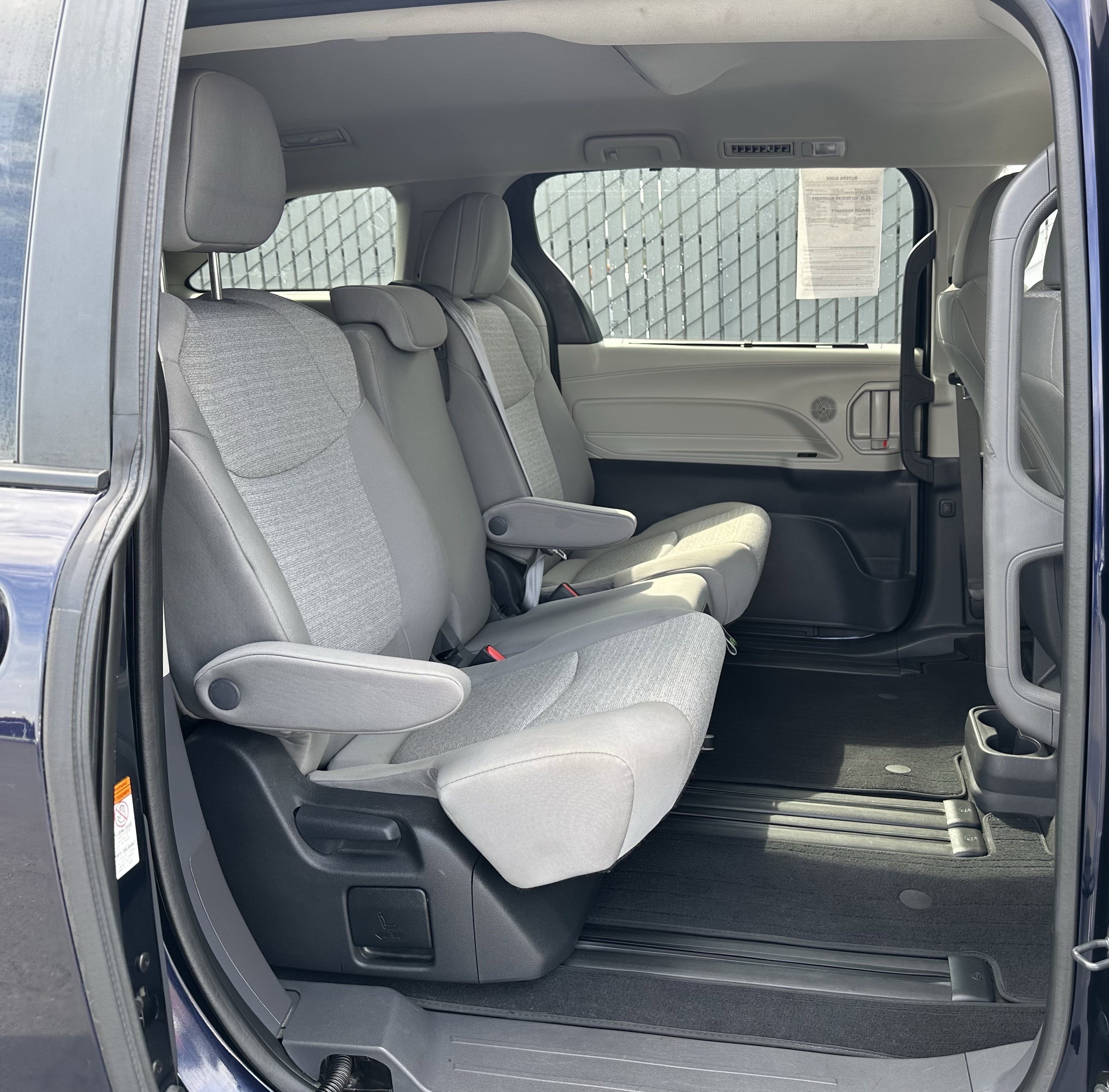 Used 2023 Toyota Sienna LE image 12