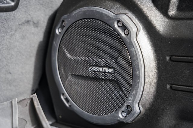 Used 2022 Jeep Wrangler Unlimited Sahara w/ Dual Top Group image 9