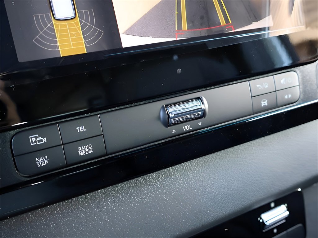 Used 2024 Mercedes-Benz Sprinter 3500 image 26