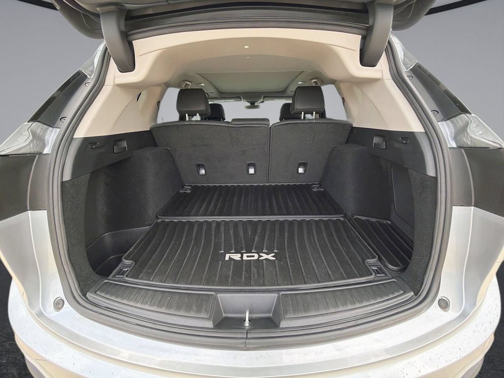 Used 2023 Acura RDX w/ Technology Package FWD image 13