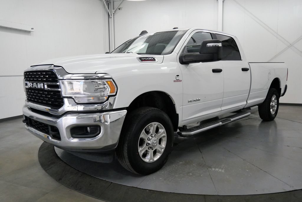 Used 2024 RAM 3500 Big Horn AWD/4WD image 3