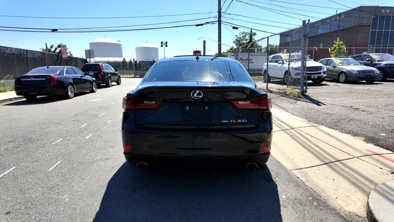 Used 2016 Lexus IS 300 AWD image 5